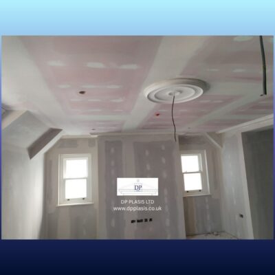 Ceiling mounted cornice (4)